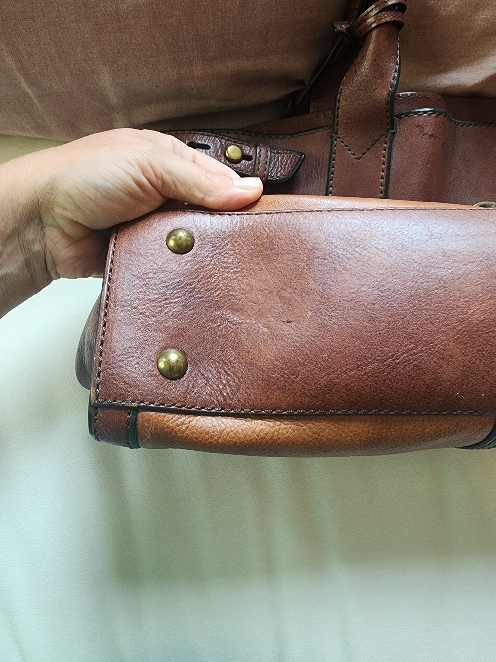 FOSSIL Vintage Two-Tone Brown Leather Tote Bag - Picture 11 of 11